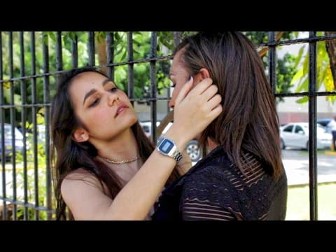 ¿ESTÁ MAL SER GAY? (EXPERIMENTO SOCIAL) thumbnail