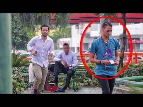 ¿AYUDARÍAS A UN LADRÓN? (EXPERIMENTO SOCIAL) thumbnail