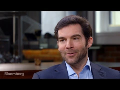 LinkedIn CEO: U.S. Should Update Regulations to Account for Freelance Economy thumbnail