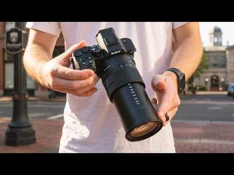 Sony RX10 V Review: Huge Zoom With Key Trade-Offs thumbnail