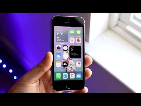 iPhone SE In LATE 2020! (Still Worth It?) (Review) thumbnail
