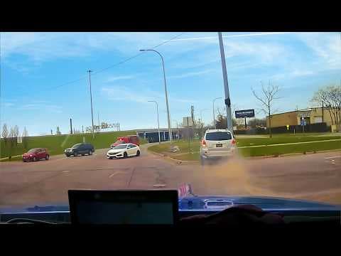 Michigan State Police vs. Triple Murder Suspect thumbnail