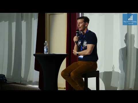 Rob Vinall on the investment in Salesforce (CRM) thumbnail