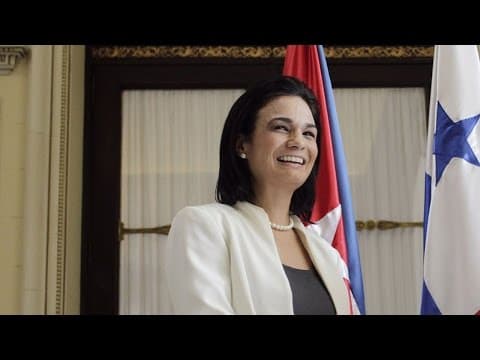 A Conversation With Isabel de Saint Malo de Alvarado thumbnail