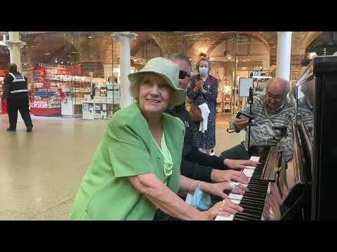 Senior Ragtime Pianist Will Make You Smile thumbnail