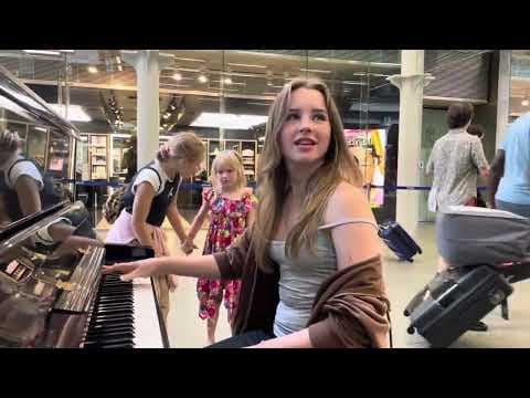 How Can a Young Pianist Impress with Songs? thumbnail