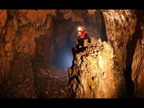 Cool Jobs: Cave Microbiologist, Hazel Barton thumbnail
