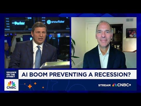 Moody's Analytics' Mark Zandi: Biggest risk to economy is correction in stocks focused on AI thumbnail