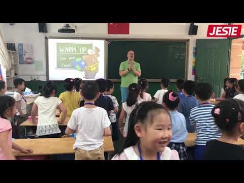 Teaching English in China - Public School Grade 1 ESL - "How are you?" (Full Class) thumbnail