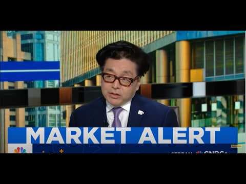 Fundstrat’s Tom Lee: Tech & AI Momentum Far From Over Post-NVDA thumbnail