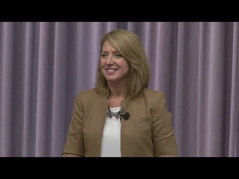 Liz Wiseman: Diminisher vs. Multiplier thumbnail
