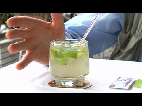 What Is the Role of Sugar in a Caipirinha Cocktail? thumbnail