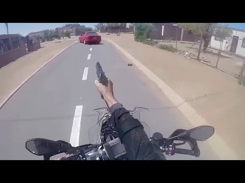 What Are the Most Unbelievable Motorcycle Chases? thumbnail