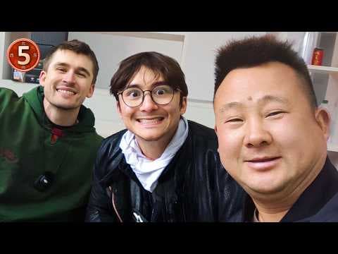 Chinese Mayor invites us to his home thumbnail