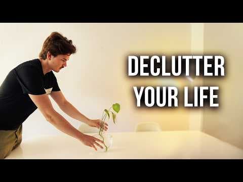 How to Build a Minimalist Life That Stays Clutter-Free thumbnail