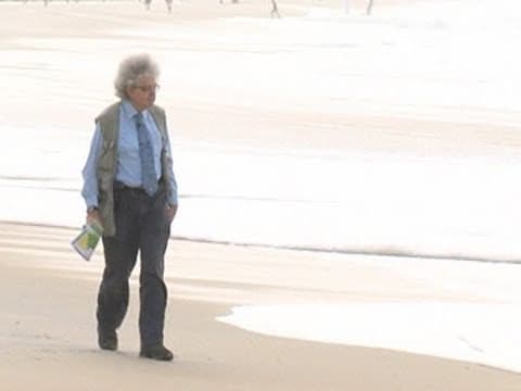 What Is the Connection Between Xenon and Sand? thumbnail