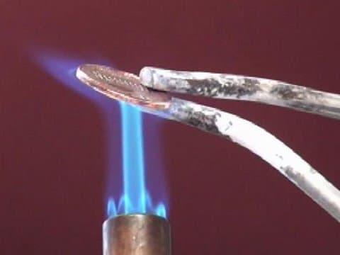 How Can Chemistry Demonstrations Enhance Learning? thumbnail