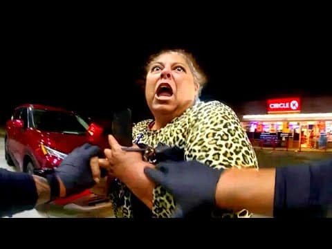 Lady Terrorizes Circle K Worker, Becomes Enraged thumbnail