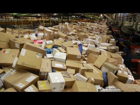 Inside FedEx's 'Superhub' During Christmas Rush thumbnail