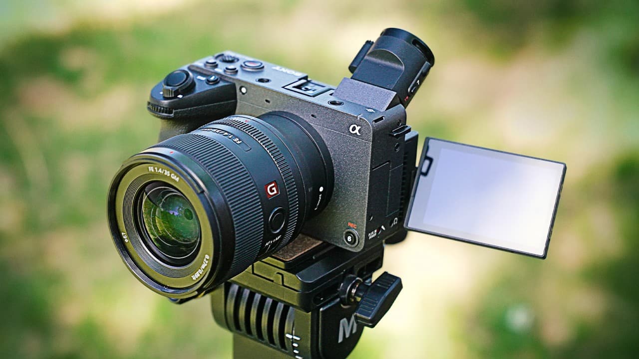 YouTube video player