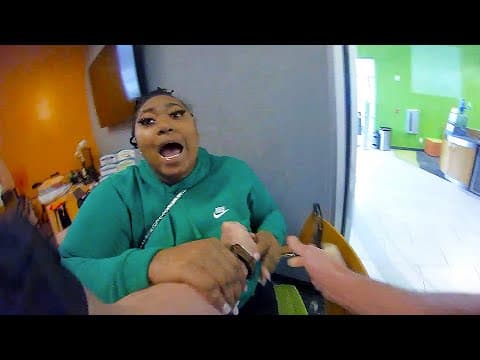 Entitled Brat Punches Cop After Depositing Fake $50,000 Check in Her Bank Account thumbnail