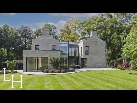 What Makes This £7.65 Million Buckinghamshire Home Unique? thumbnail