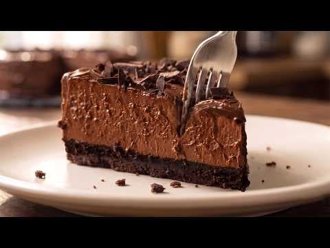 The Most Decadent Chocolate Cheesecake (Easy & Foolproof Recipe!) thumbnail
