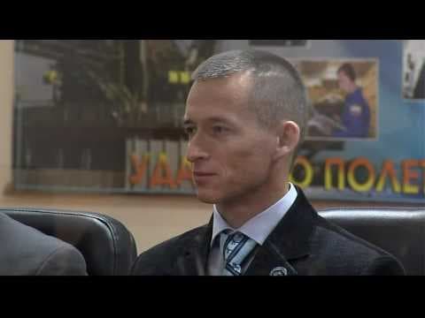 Expedition 49-50 Crew Meets Officials and Reporters as Launch Approaches thumbnail