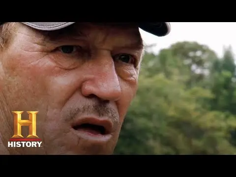 Swamp People: Troy Catches SAVAGE CANNIBAL GATOR with New Bait Strategy (Season 7) | History thumbnail