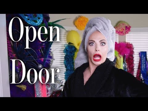 Discover Alyssa Edwards' Stylish and Minimalist Home thumbnail