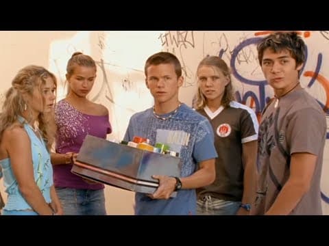 Edge Wipes Out - Blue Water High Full Episode #6- Totes Amaze ❤️ - Teen TV Shows thumbnail